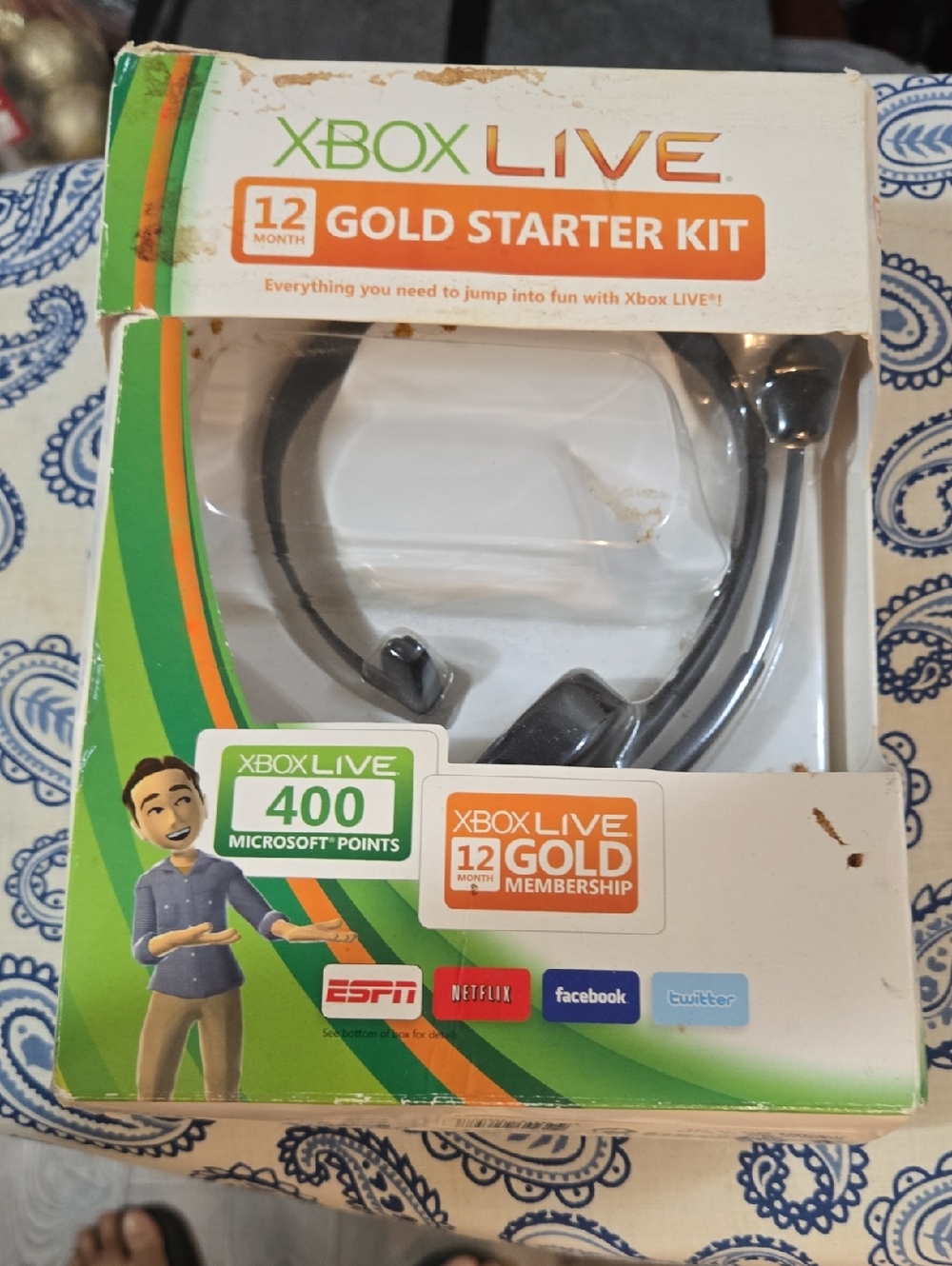 Xbox LIVE Gold Starter Kit with Headset and 400 Points